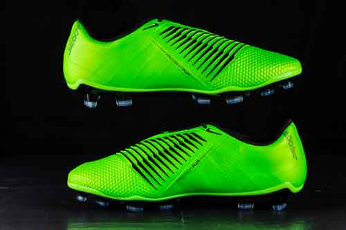 Fußballschuhe fotografieren,soccershoejunkie,Produktfotografie,Fußballlegenden Schuhe,Schuhfotografie,Sportartikel Fotografie,Werbefotografie