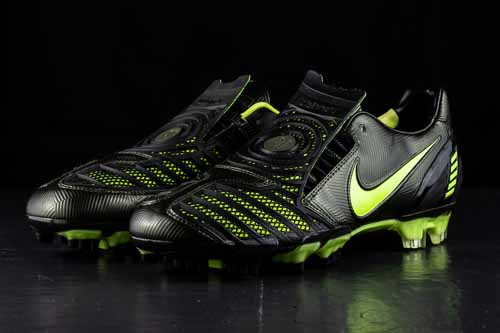 Fußballschuhe fotografieren,soccershoejunkie,Produktfotografie,Fußballlegenden Schuhe,Schuhfotografie,Sportartikel Fotografie,Werbefotografie