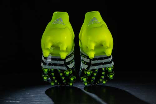 Fußballschuhe fotografieren,soccershoejunkie,Produktfotografie,Fußballlegenden Schuhe,Schuhfotografie,Sportartikel Fotografie,Werbefotografie