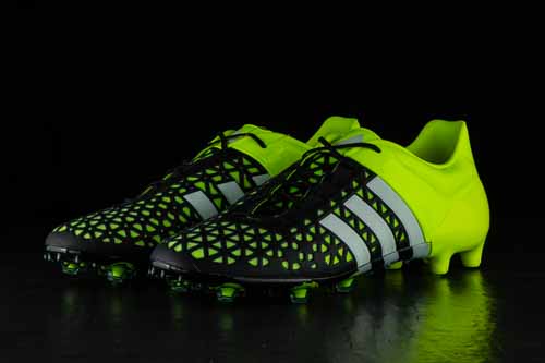 Fußballschuhe fotografieren,soccershoejunkie,Produktfotografie,Fußballlegenden Schuhe,Schuhfotografie,Sportartikel Fotografie,Werbefotografie