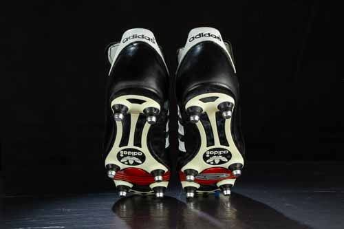 Fußballschuhe fotografieren,soccershoejunkie,Produktfotografie,Fußballlegenden Schuhe,Schuhfotografie,Sportartikel Fotografie,Werbefotografie